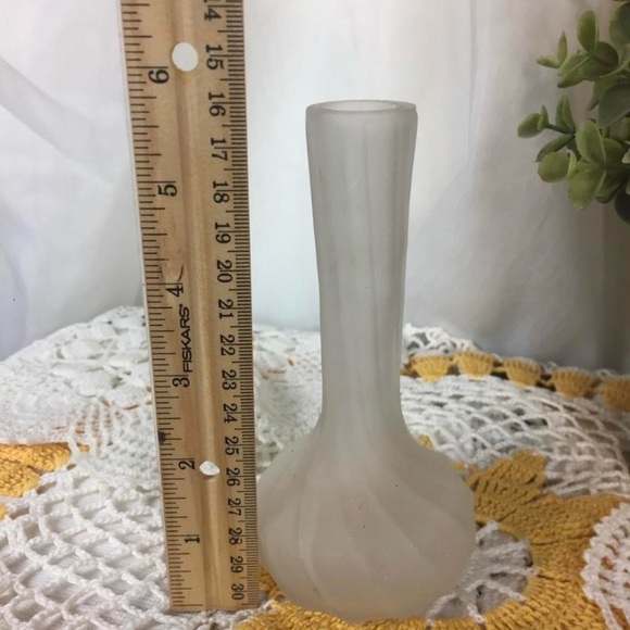 Vintage Mini Swirled Frosted Glass Bud Vase Small Decor Swirl Design Textured - Picture 4 of 5
